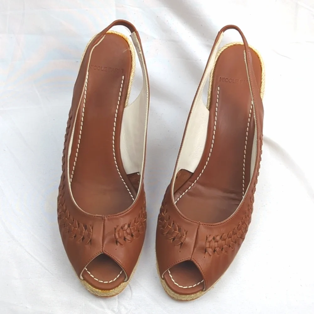 NICOLE FARHI camel brown